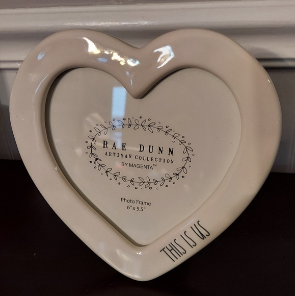 Rae Dunn heart shape frame - Picture 1 of 3